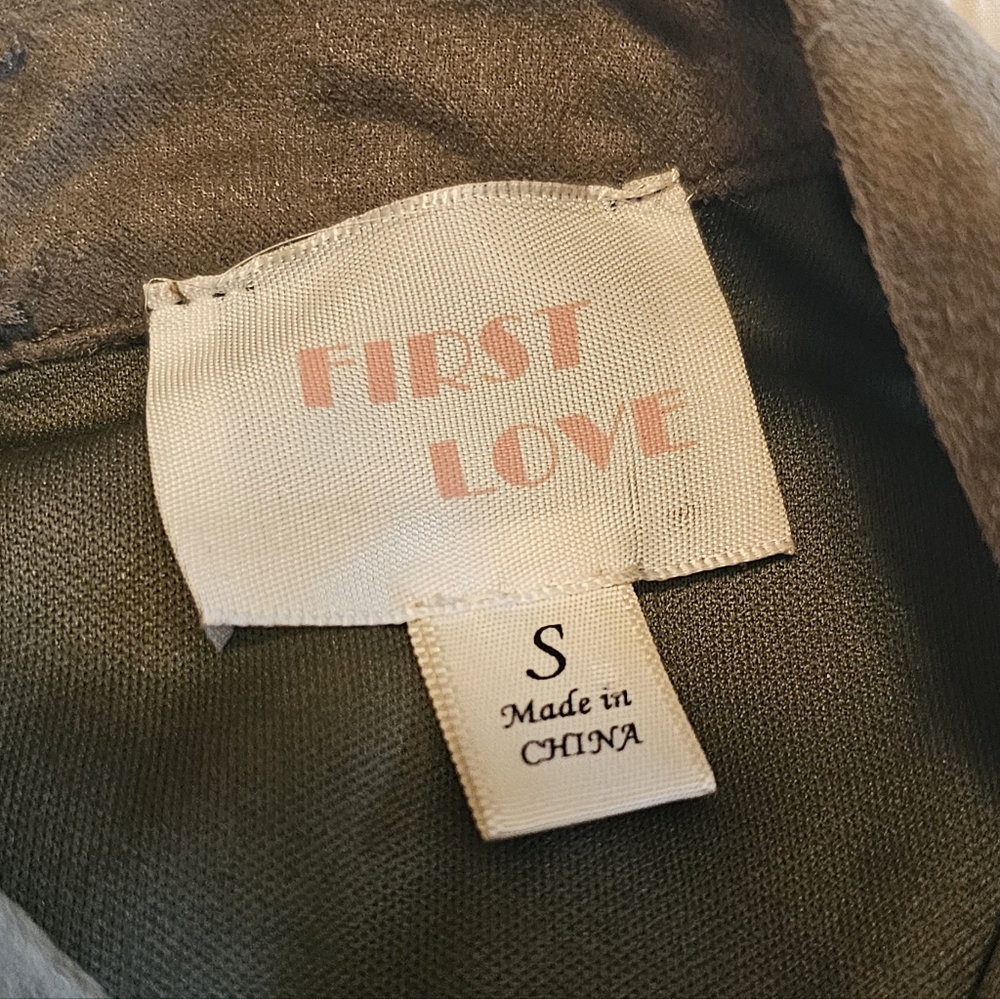 First Love - Elegant Olive Green Sleeveless Dress - Picture 8 of 8